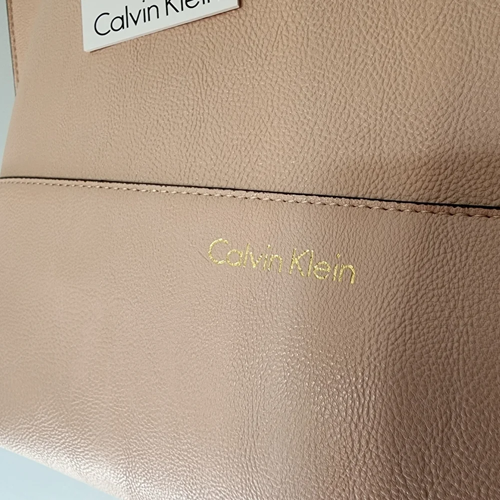 New Calvin Klein Pale Pink Leather R-kitote Tote Bag Gold Wardware